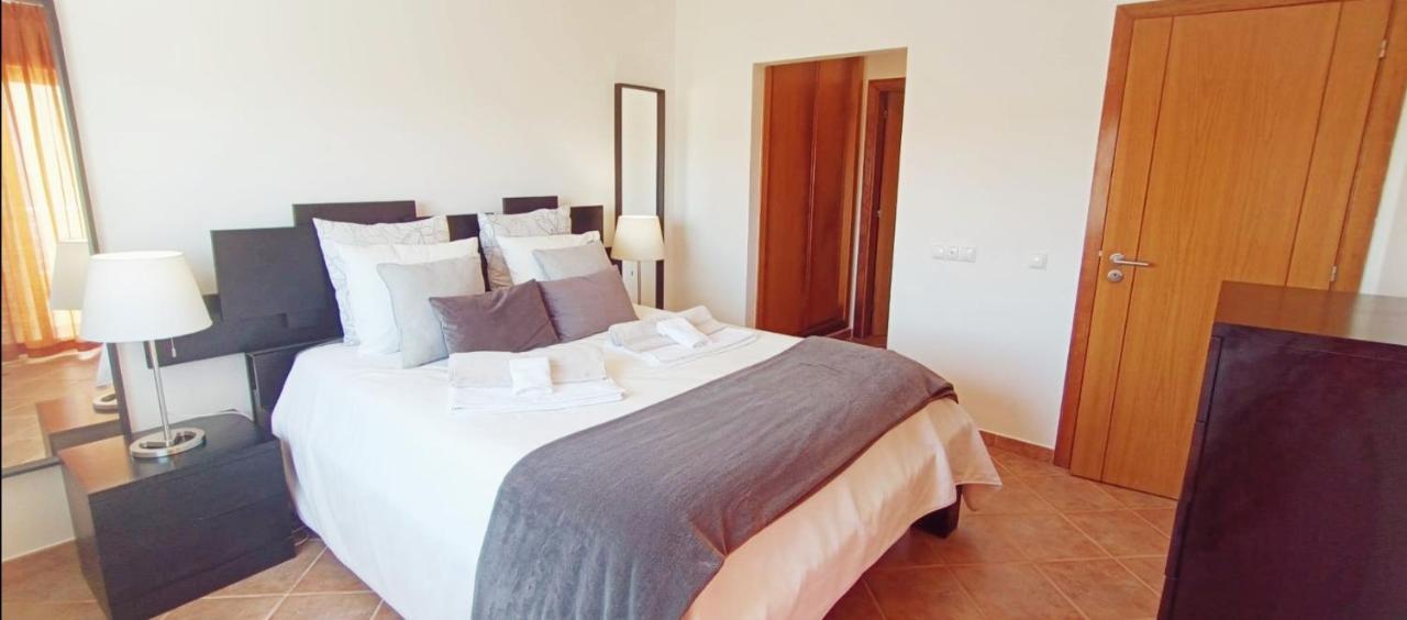 Recanto Das Tertulias - Apartamento 3 Quartos - Perfeito Para Familias E Amigos Apartment Lagos Bagian luar foto